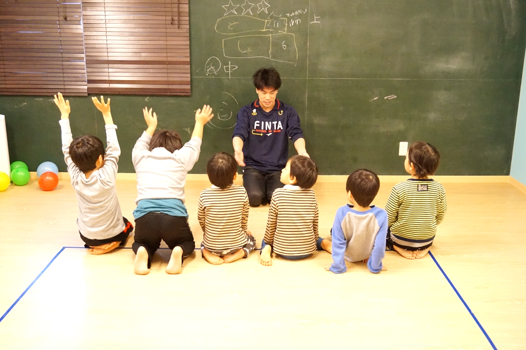 正座でご挨拶m(__)m