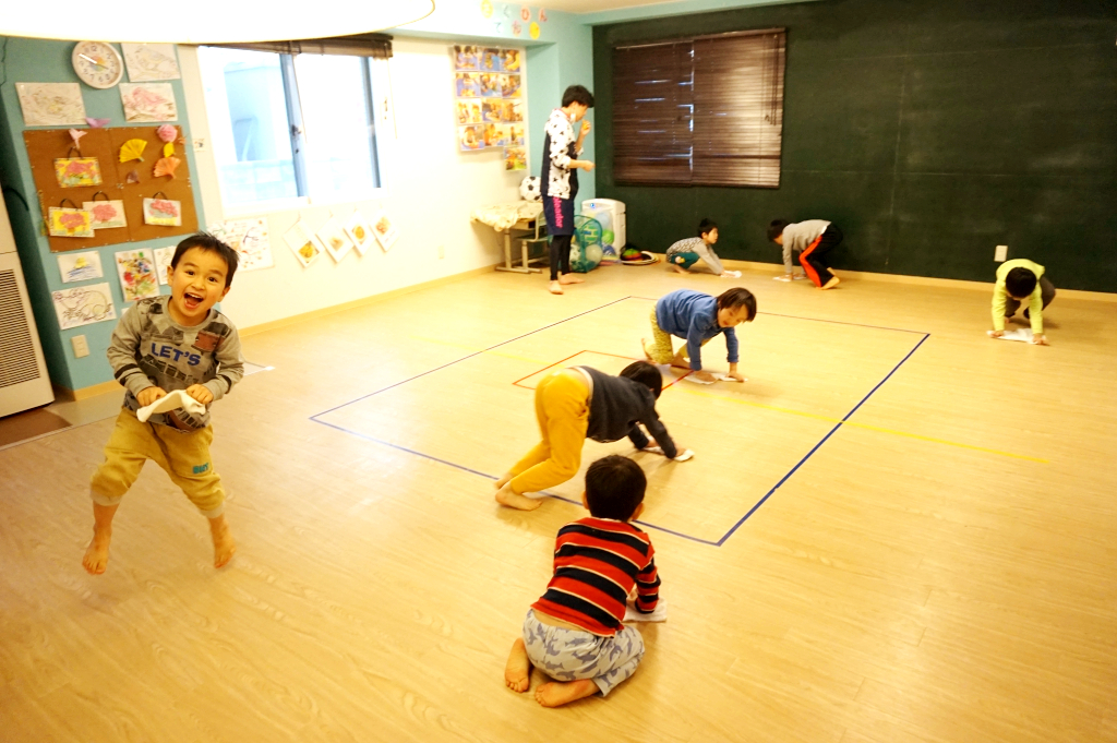 お掃除!何故かJUMP!してる人が・・