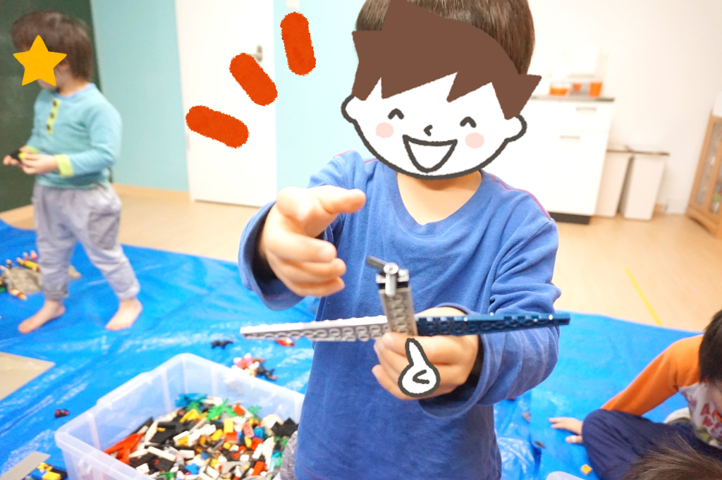 見て見て!飛行機作ったんだよ(^^♪